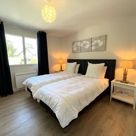Benodet: Avec Terrasse, Proche Plage, Thalasso Et Restaurants - Fr-1-481-147 * Bénodet